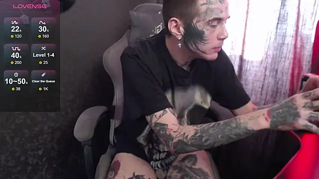 Snapshot of lonelycrystal chatting on February 19, 10:12 am lonelycrystal online show from February 19, 10:12 am