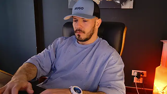 AngeloEric online show from March 27, 10:49 am