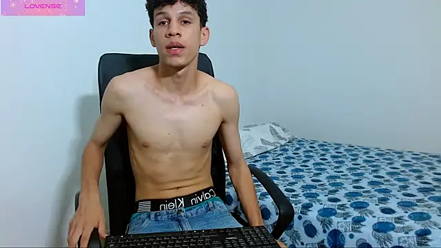 Snapshot of jeff_ross chatting on March 13, 6:45 pm jeff ross online show from March 13, 6:45 pm