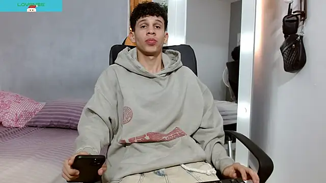 Snapshot of jeff_ross chatting on December 31, 7:51 pm jeff ross online show from December 31, 7:51 pm