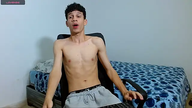 Snapshot of jeff_ross chatting on March 14, 9:32 pm jeff ross online show from March 14, 9:32 pm