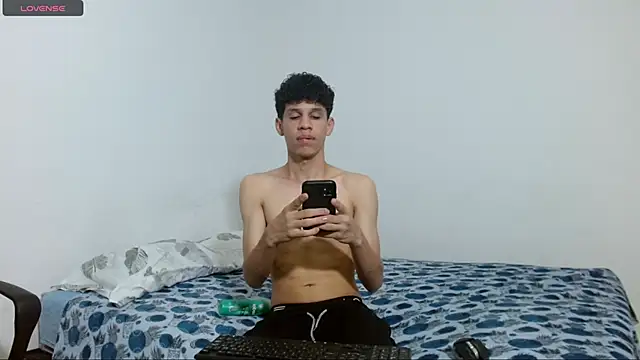 Snapshot of jeff_ross chatting on March 17, 4:33 pm jeff ross online show from March 17, 4:33 pm