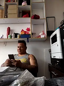 Snapshot of siatodo02 chatting on December 6, 4:06 pm siatodo02 online show from December 6, 4:06 pm