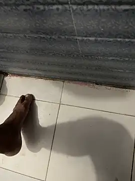 kunalmishra2003 online show from February 16, 1:36 am