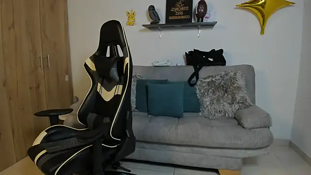 julian wallace online show from January 15, 10:01 pm