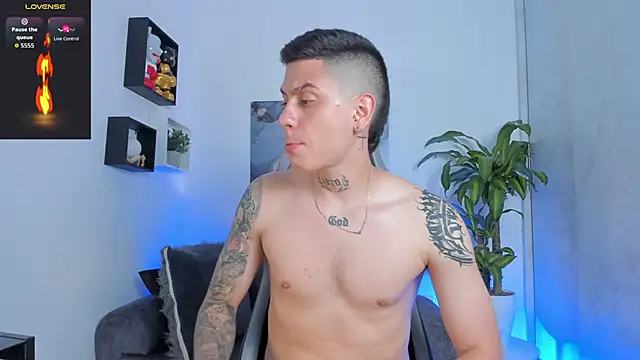 Yeiko Romero  online show from September 18, 8:27 am