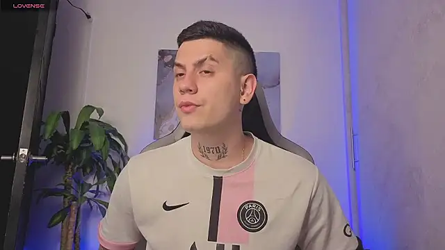 Yeiko Romero  online show from March 5, 11:23 pm