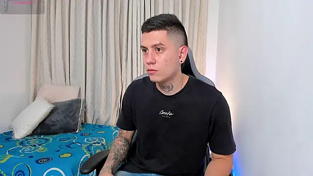 Yeiko Romero  online show from December 13, 11:17 pm