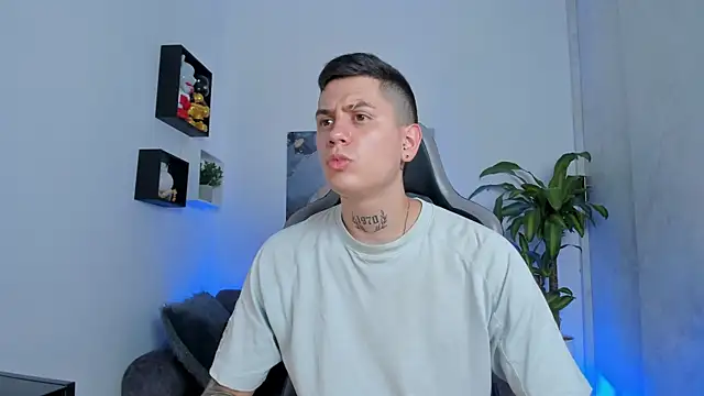 Yeiko Romero  online show from September 13, 7:04 pm