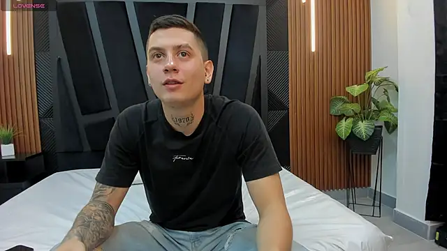 Yeiko Romero  online show from March 6, 5:22 pm