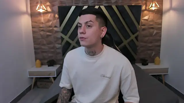 Yeiko Romero  online show from February 4, 5:12 pm