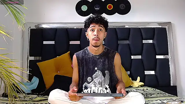 RyanRizzo online show from January 31, 3:33 pm