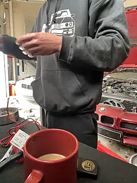 donnuozfutura online show from March 7, 10:35 am