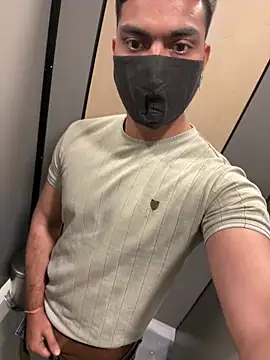 hotboysammy online show from December 3, 6:24 am
