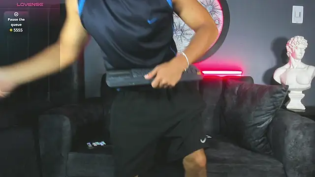 khriss brown online show from February 5, 10:55 pm