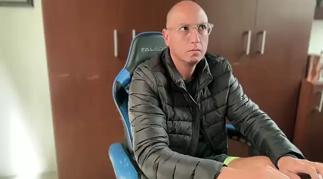 alanan881 online show from March 19, 5:39 pm