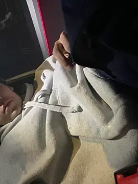 oscaar mb22 online show from January 9, 6:04 pm