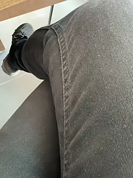 homidor online show from December 9, 7:06 am