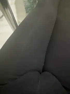 homidor online show from December 10, 11:00 pm