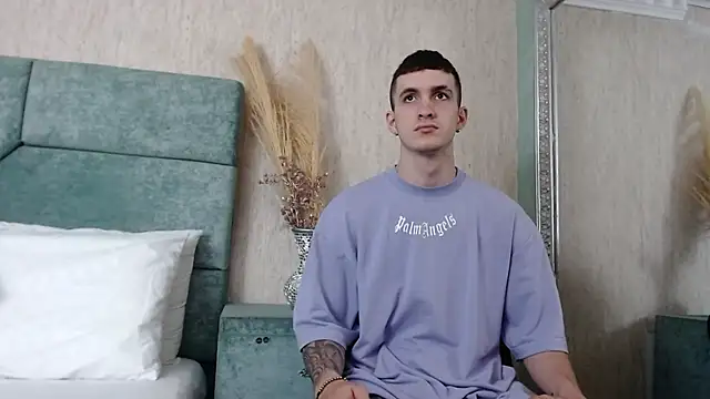 JacksonOlsenn online show from March 15, 8:10 pm