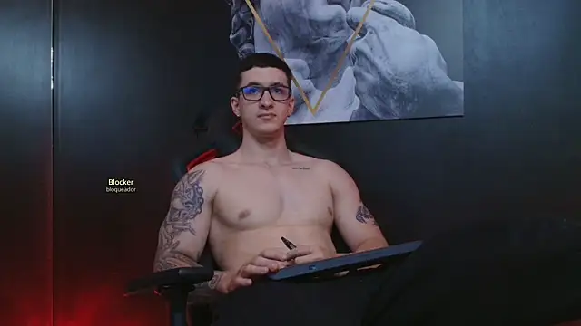 JacksonOlsenn online show from September 13, 9:38 pm