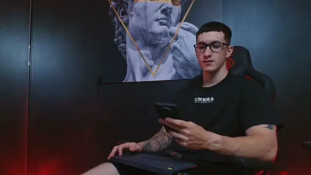 JacksonOlsenn online show from September 11, 9:14 pm