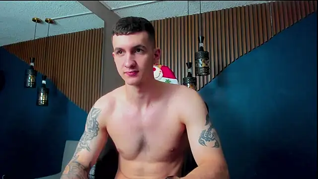 JacksonOlsenn online show from January 13, 12:02 pm