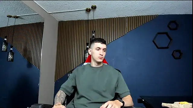 JacksonOlsenn online show from January 11, 12:18 pm