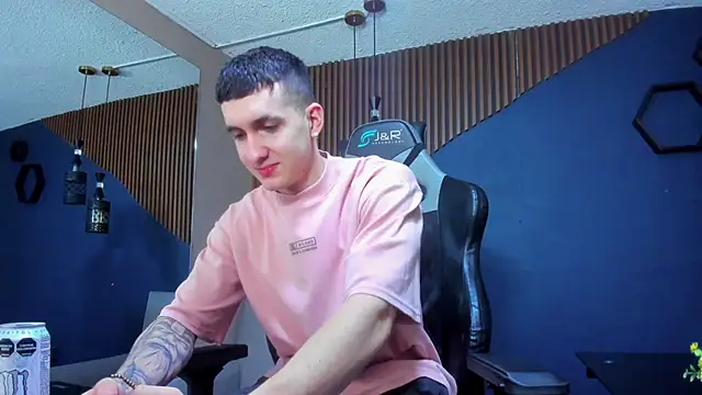 JacksonOlsenn online show from March 13, 12:02 pm