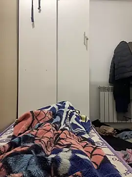 alex-riadh online show from March 18, 1:47 pm