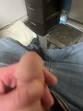 Snapshot of Firedad72FD chatting on February 7, 10:52 pm Firedad72FD online show from February 7, 10:52 pm