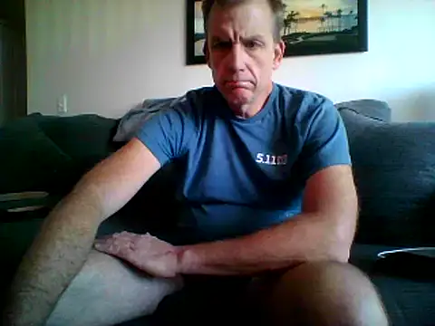 Snapshot of Firedad72FD chatting on December 4, 6:28 pm Firedad72FD online show from December 4, 6:28 pm