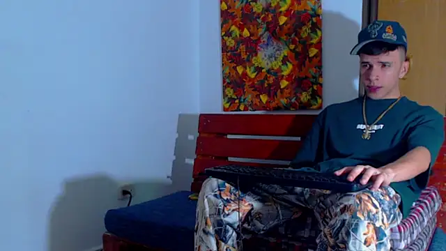 Keeny16 online show from January 5, 4:25 am