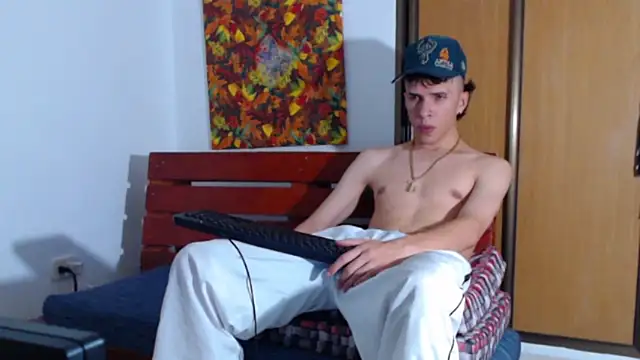 Keeny16 online show from January 16, 4:50 pm