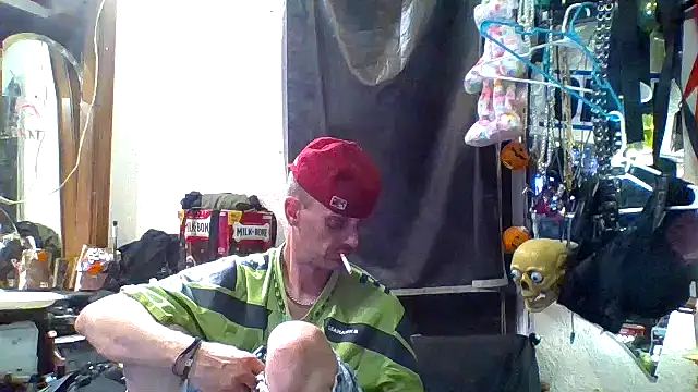 slinginbigD online show from October 4, 6:29 am