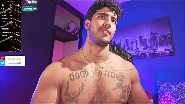 JACOB MARTINS online show from November 21, 9:14 pm