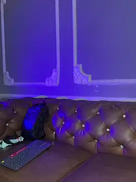 Snapshot of AaronCruz_ chatting on March 7, 7:16 pm AaronCruz  online show from March 7, 7:16 pm