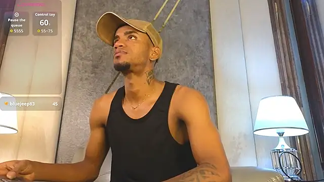 Snapshot of AaronCruz_ chatting on September 18, 1:57 pm AaronCruz  online show from September 18, 1:57 pm