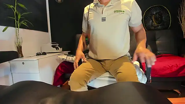 alessandro wye online show from October 14, 4:30 am