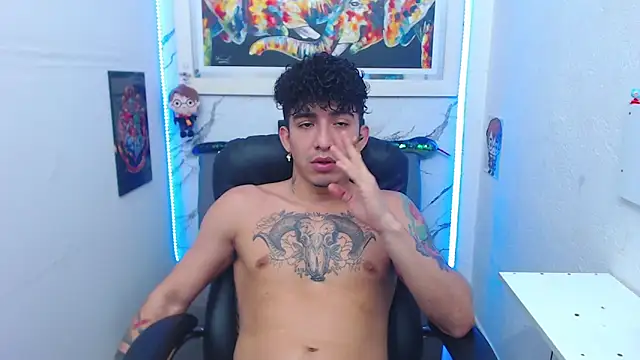 targuerian22 online show from December 1, 2:53 pm