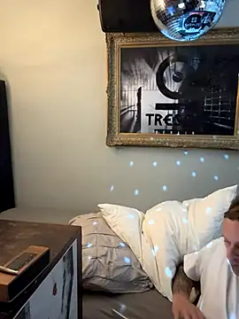 pillepallex84x online show from October 11, 3:32 am