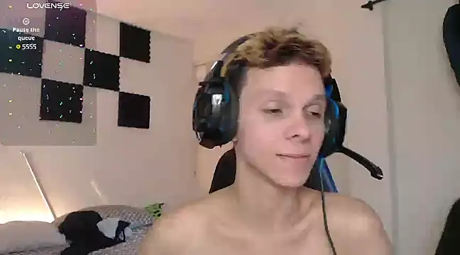 bryamado69 online show from January 27, 9:33 pm