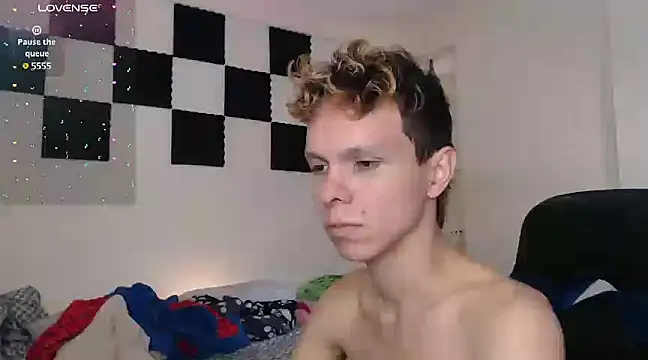 bryamado69 online show from January 31, 8:43 pm