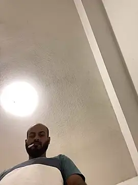 islandvybee55 online show from January 6, 3:42 am