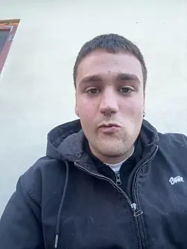 Snapshot of ErPumas126 chatting on December 17, 10:55 am ErPumas126 online show from December 17, 10:55 am