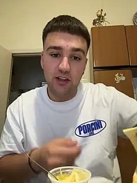 Snapshot of ErPumas126 chatting on January 22, 9:02 am ErPumas126 online show from January 22, 9:02 am