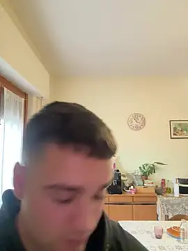 Snapshot of ErPumas126 chatting on January 21, 2:55 pm ErPumas126 online show from January 21, 2:55 pm