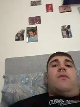 Snapshot of ErPumas126 chatting on October 30, 12:39 pm ErPumas126 online show from October 30, 12:39 pm