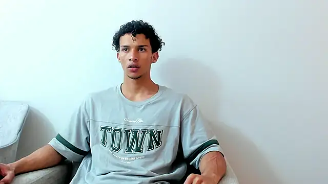 Dominick star online show from December 4, 3:26 am