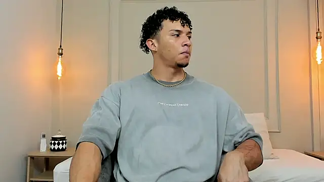 Dominick star online show from February 2, 3:21 am